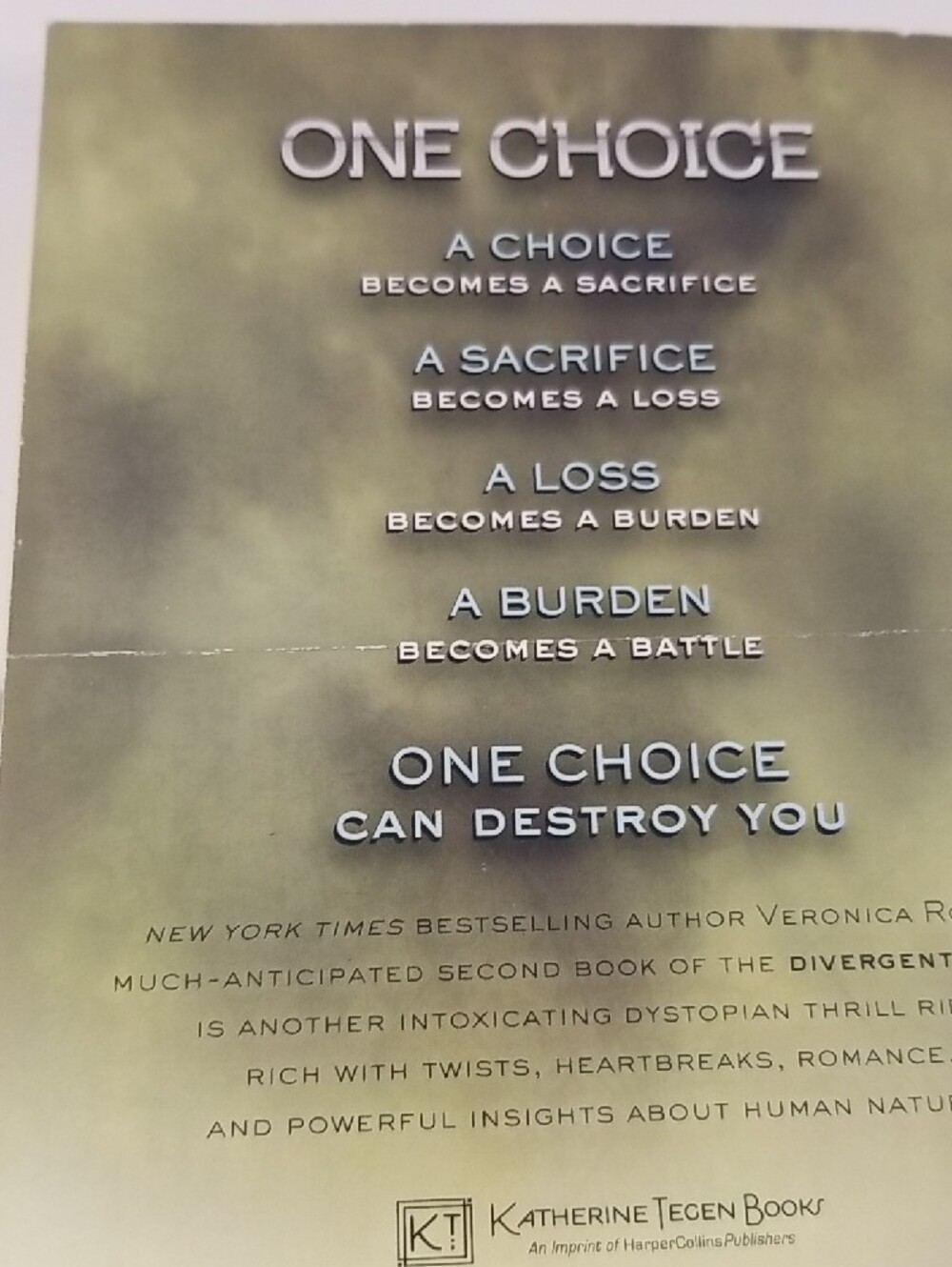 Insurgent Paperback Book Veronica Roth - Picture 5 of 5